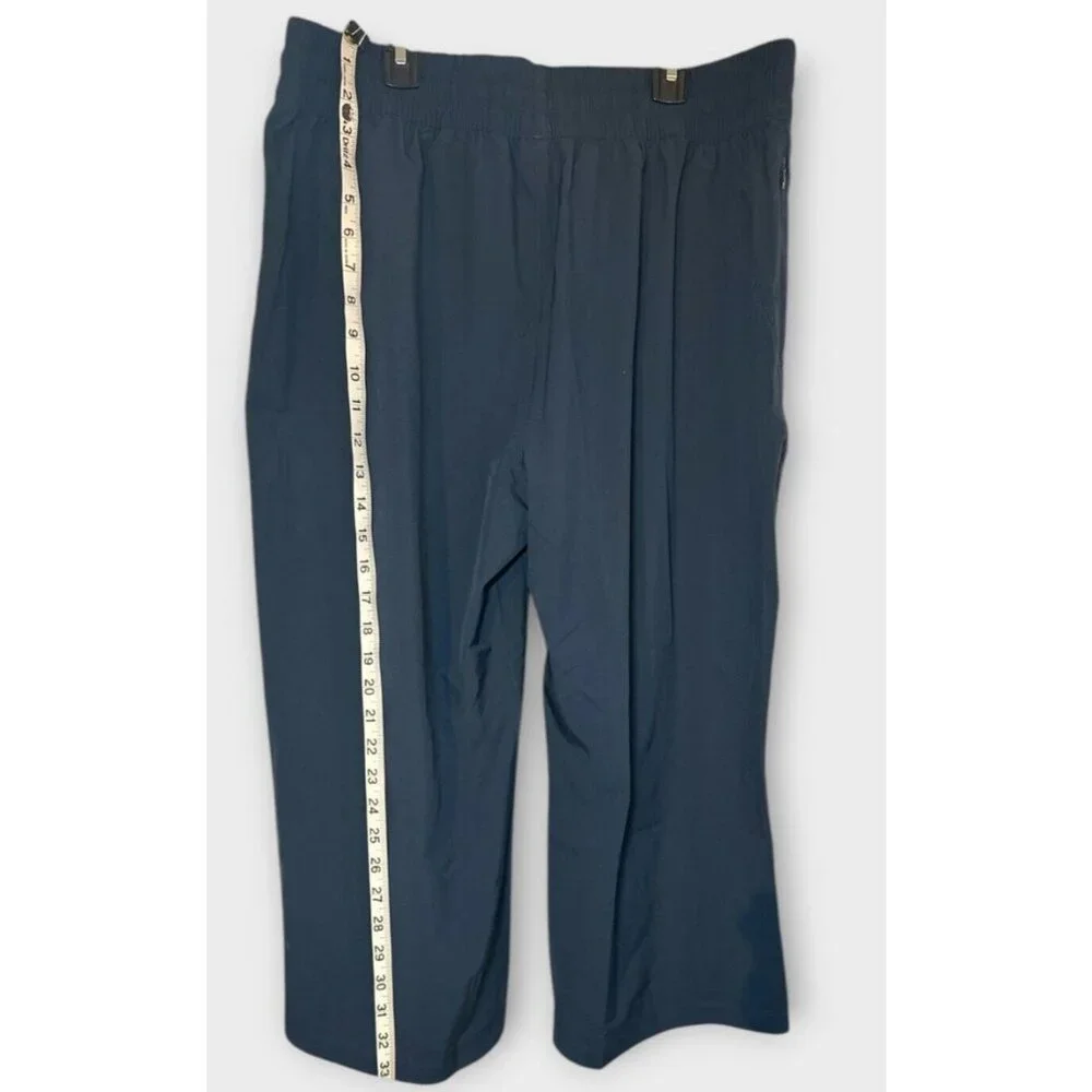 NEW ZUTY Womens XL Cropped Pants UPF 50 Pockets Navy Athleisure Casual‎ Active